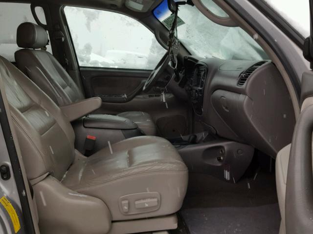 5TDBT44A52S073519 - 2002 TOYOTA SEQUOIA SR SILVER photo 5