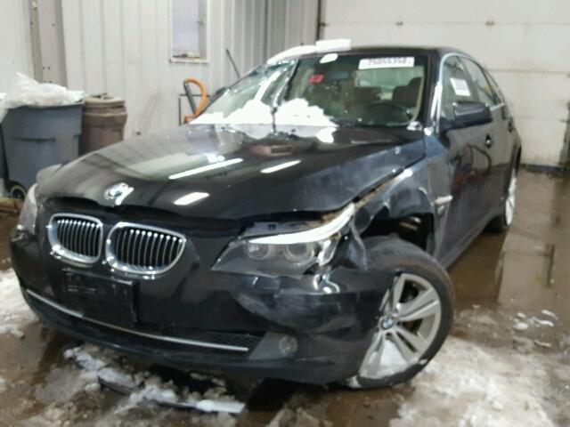 WBANV1C57AC388152 - 2010 BMW 528 XI BLACK photo 2