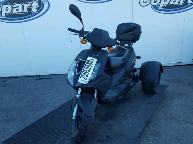 L37LMGFV0FZ010505 - 2015 HUZH SCOOTER BLACK photo 2