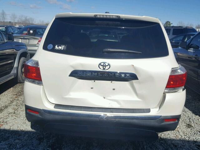 5TDZA3EH6CS023191 - 2012 TOYOTA HIGHLANDER WHITE photo 9