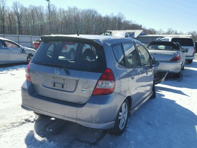 JHMGD38657S067476 - 2007 HONDA FIT S SILVER photo 4