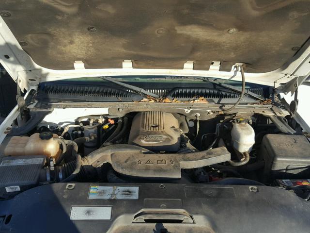 1GNEC16Z24J329007 - 2004 CHEVROLET SUBURBAN C WHITE photo 7