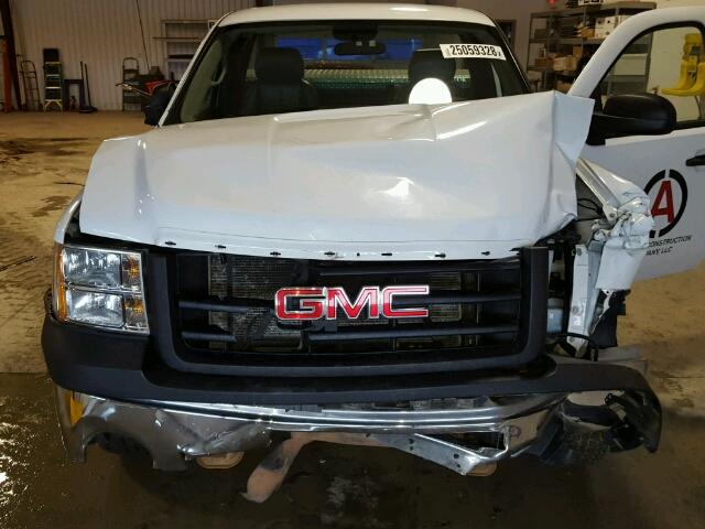 1GTN1TEX0CZ192563 - 2012 GMC SIERRA C15 WHITE photo 7