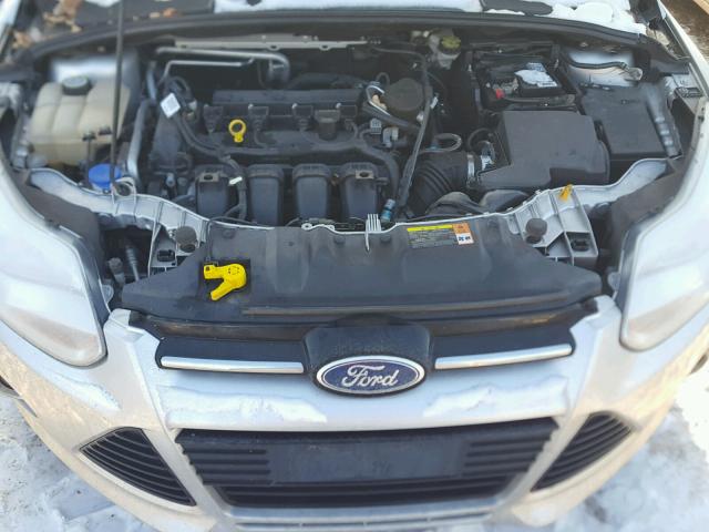 1FAHP3H20CL147613 - 2012 FORD FOCUS SEL SILVER photo 7