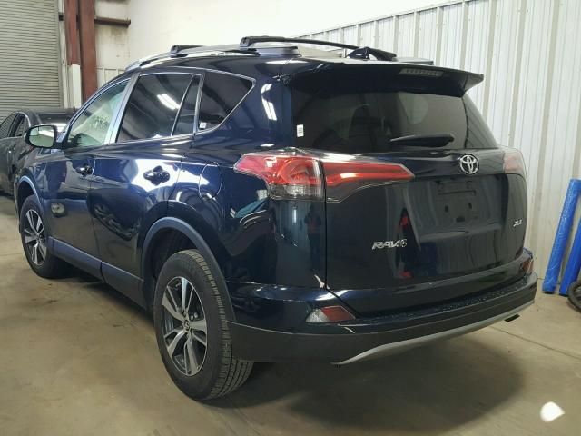 2T3WFREV8HW355278 - 2017 TOYOTA RAV4 XLE BLUE photo 3