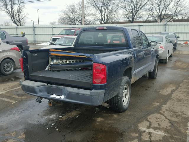 1D7HE28K66S694489 - 2006 DODGE DAKOTA QUA BLUE photo 4