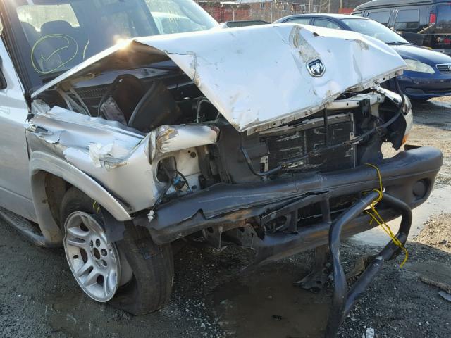 1D7HL38N64S773731 - 2004 DODGE DAKOTA QUA SILVER photo 9