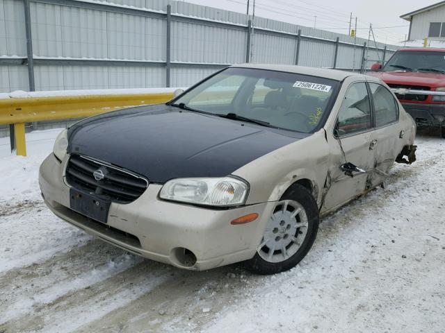 JN1CA31D11T628570 - 2001 NISSAN MAXIMA GXE TAN photo 2