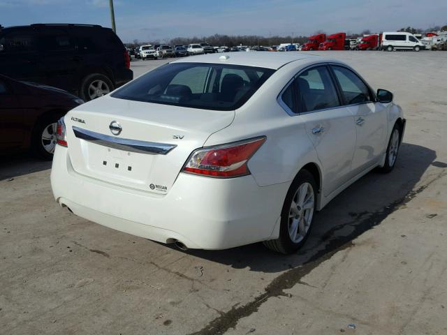 1N4AL3AP3FC414671 - 2015 NISSAN ALTIMA 2.5 WHITE photo 4