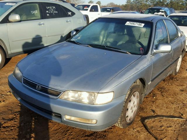 1HGCD5631TA214236 - 1996 HONDA ACCORD LX BLUE photo 2