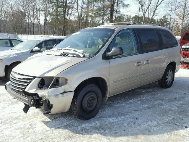 2A8GP64L06R650858 - 2006 CHRYSLER TOWN & COU GOLD photo 2