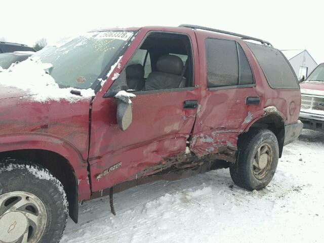 1GNDT13W8T2263514 - 1996 CHEVROLET BLAZER MAROON photo 9