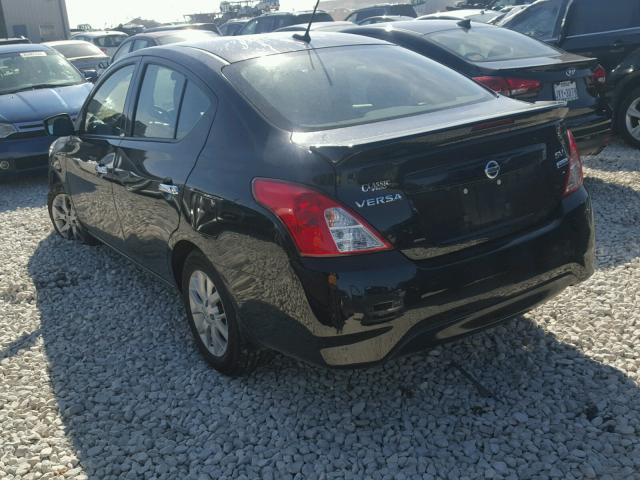 3N1CN7AP5HL830994 - 2017 NISSAN VERSA S BLACK photo 3