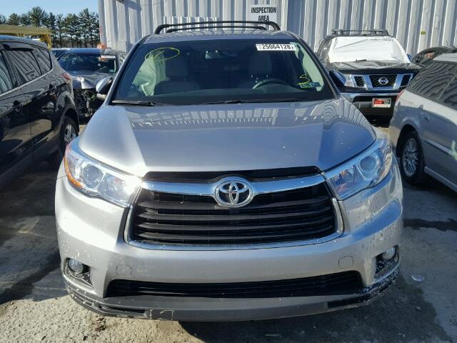 5TDBKRFH4GS271042 - 2016 TOYOTA HIGHLANDER SILVER photo 9