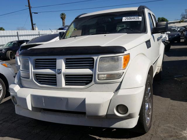 1D8GU586X7W607511 - 2007 DODGE NITRO R/T WHITE photo 2