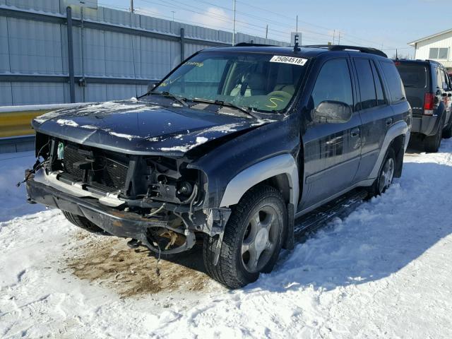 1GNET13M462142485 - 2006 CHEVROLET TRAILBLAZE GRAY photo 2