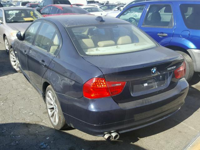 WBAPH77549NM45260 - 2009 BMW 328 I BLUE photo 3