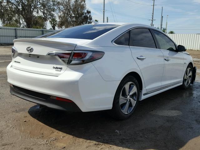 KMHE34L12HA046746 - 2017 HYUNDAI SONATA HYB WHITE photo 4