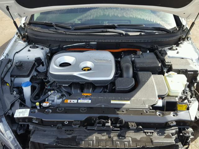 KMHE34L12HA046746 - 2017 HYUNDAI SONATA HYB WHITE photo 7