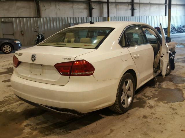 1VWBN7A39DC052059 - 2013 VOLKSWAGEN PASSAT SE WHITE photo 4