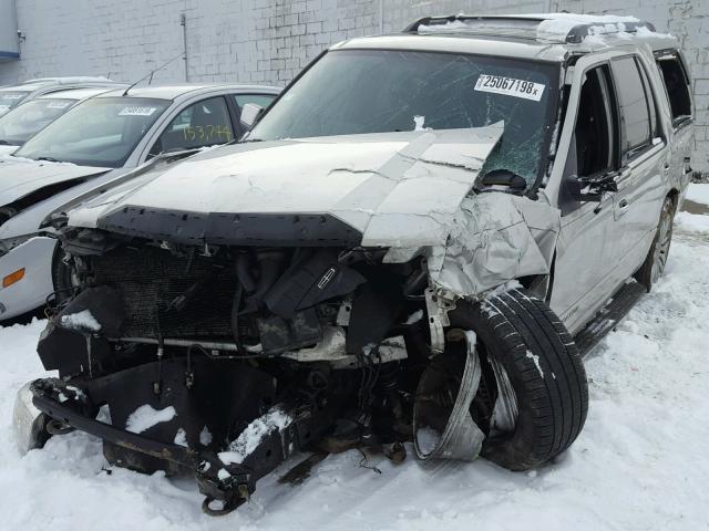 5LMFU28557LJ21344 - 2007 LINCOLN NAVIGATOR SILVER photo 2