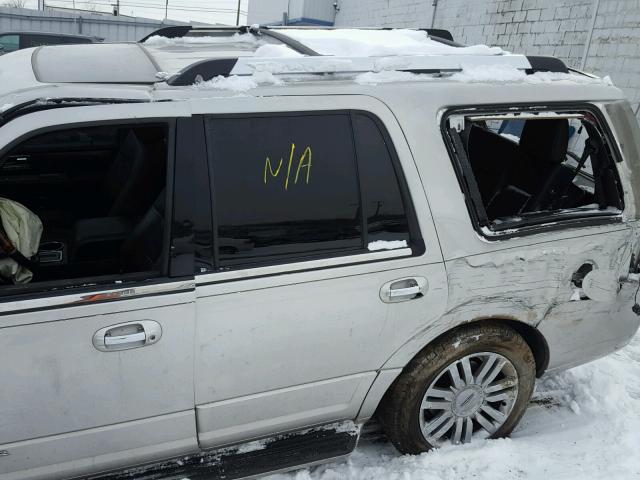 5LMFU28557LJ21344 - 2007 LINCOLN NAVIGATOR SILVER photo 9