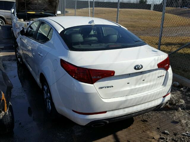 KNAGN4A79D5360599 - 2013 KIA OPTIMA EX WHITE photo 3