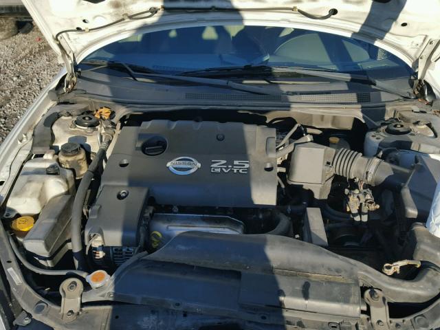 1N4AL11D62C717514 - 2002 NISSAN ALTIMA BAS WHITE photo 7