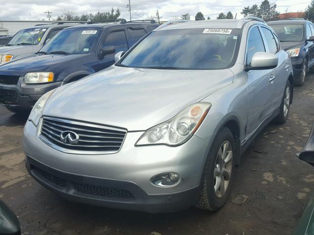 JNKAJ09F08M355892 - 2008 INFINITI EX35 BASE SILVER photo 2