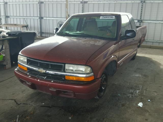 1GCCS19X4W8124182 - 1998 CHEVROLET S TRUCK S1 RED photo 2