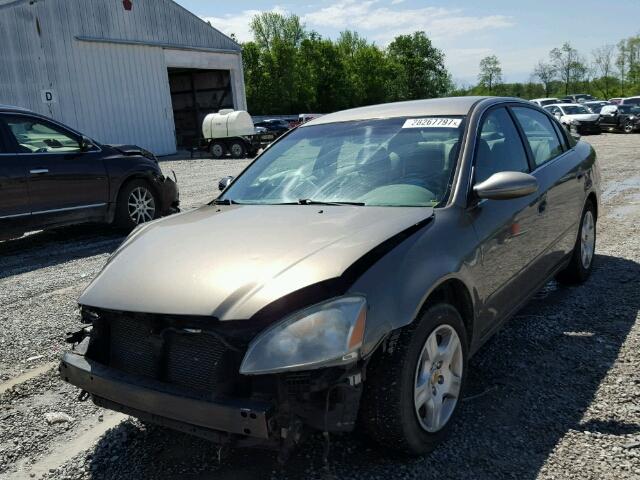 1N4AL11D64C120415 - 2004 NISSAN ALTIMA BAS GRAY photo 2