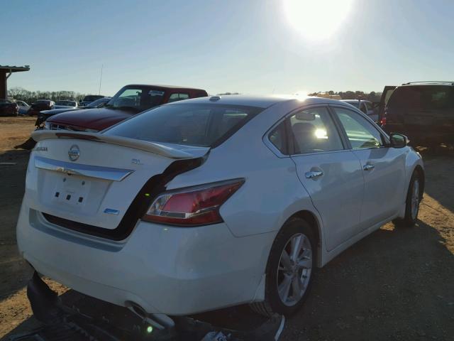 1N4AL3AP8EC400232 - 2014 NISSAN ALTIMA 2.5 WHITE photo 4