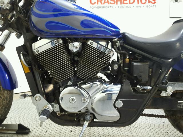 JH2RC44595M802856 - 2005 HONDA VT750 DC BLUE photo 11