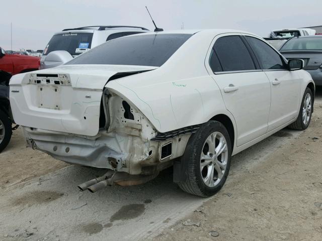 3FAHP0HA1CR414197 - 2012 FORD FUSION SE WHITE photo 4