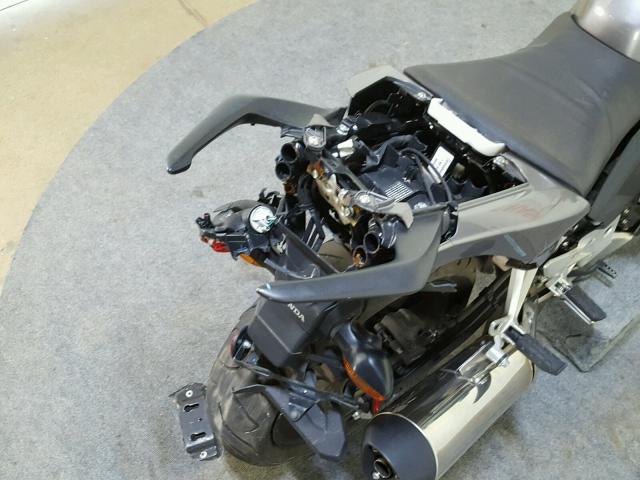 MLHPC4406F5200350 - 2015 HONDA CBR500 RA- GRAY photo 14