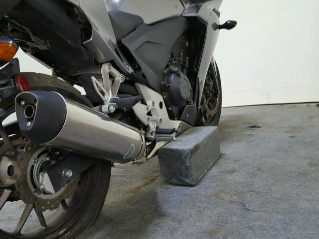 MLHPC4406F5200350 - 2015 HONDA CBR500 RA- GRAY photo 16