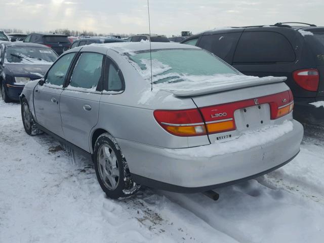 1G8JW54RX2Y575407 - 2002 SATURN L300 SILVER photo 3