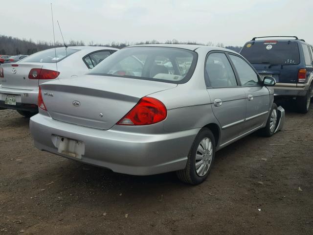 KNAFB121325103173 - 2002 KIA SPECTRA BA SILVER photo 4