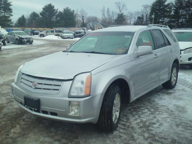 1GYEE637260156076 - 2006 CADILLAC SRX SILVER photo 2