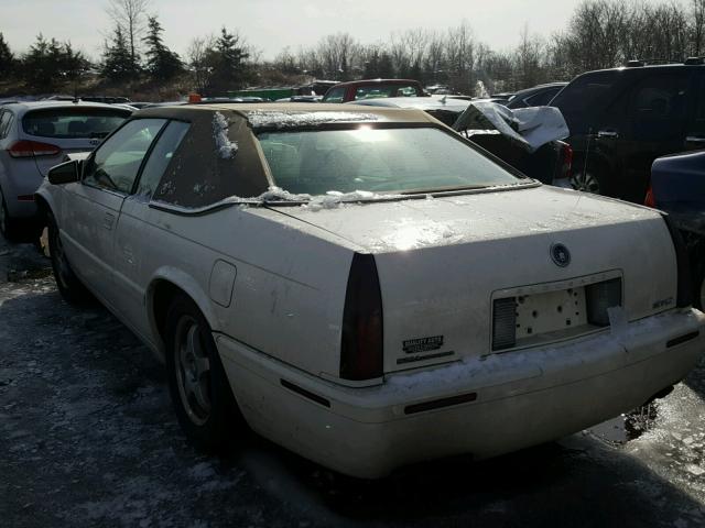 1G6EC12902B106585 - 2002 CADILLAC ELDORADO C WHITE photo 3