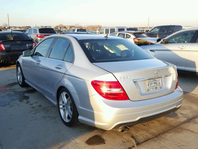 WDDGF4HB0DG137291 - 2013 MERCEDES-BENZ C 250 SILVER photo 3