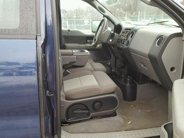 1FTVF14564NA42097 - 2004 FORD F150 BLUE photo 5