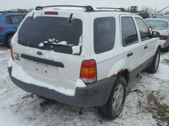 1FMYU93193KB58812 - 2003 FORD ESCAPE XLT WHITE photo 4