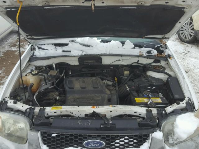 1FMYU93193KB58812 - 2003 FORD ESCAPE XLT WHITE photo 7