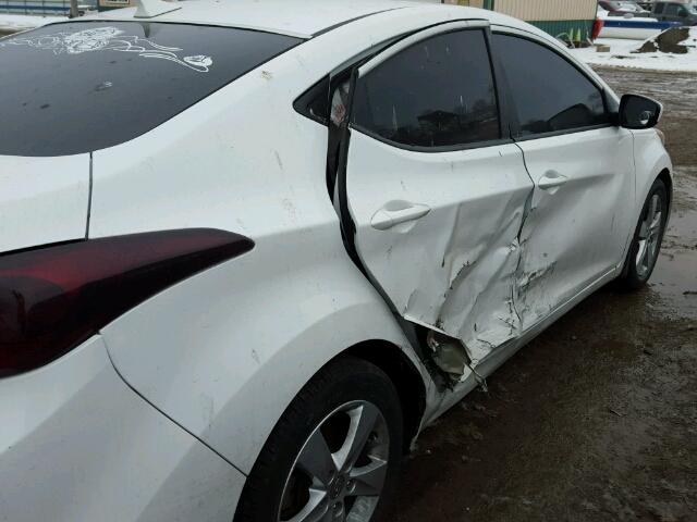 5NPDH4AE4DH426200 - 2013 HYUNDAI ELANTRA GL WHITE photo 9