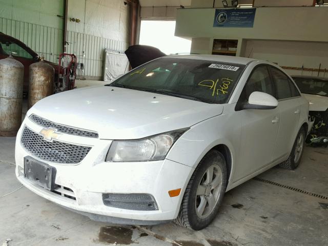 1G1PF5SC2C7317607 - 2012 CHEVROLET CRUZE LT WHITE photo 2