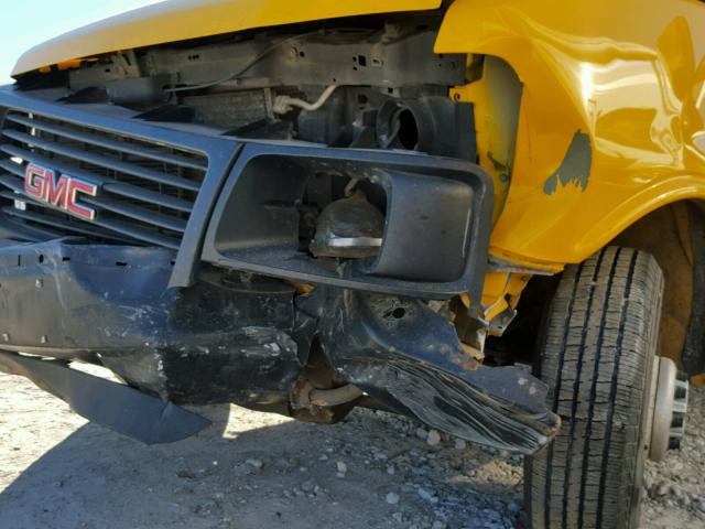 1GDHG31U631902163 - 2003 GMC SAVANA CUT YELLOW photo 9