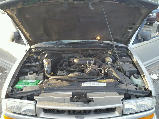 1GNDT13W1Y2117138 - 2000 CHEVROLET BLAZER TAN photo 7