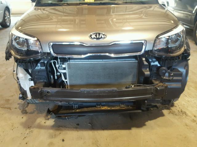 KNDJN2A23E7010764 - 2014 KIA SOUL GRAY photo 9