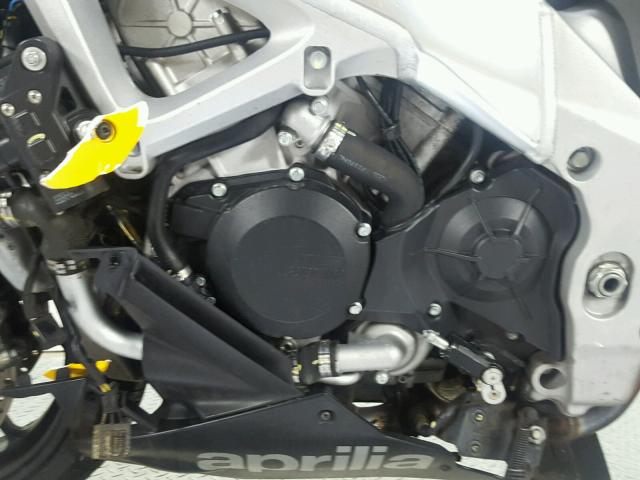 ZD4RKU041DS000051 - 2013 APRILIA RSV4 R YELLOW photo 11